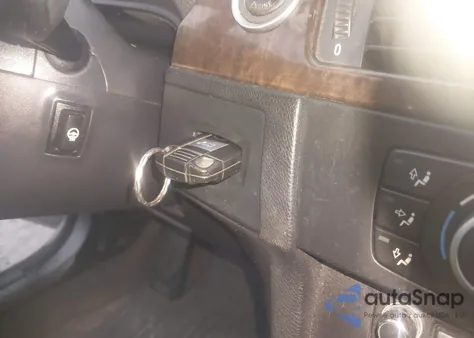 2009 BMW 328I xDrive z USA, uszkodzony, nr VIN WBAPK53599A646087